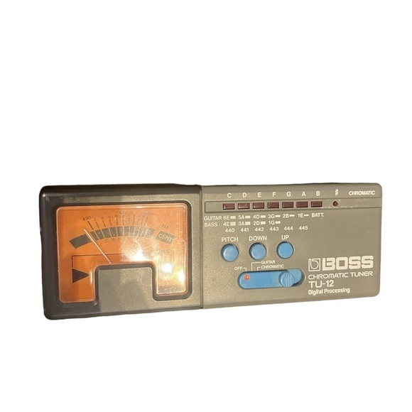 BOSS TU-12 Chromatic Tuner  for Guitar / Bass MIJ with Case Free Shipping - Picture 1 of 4